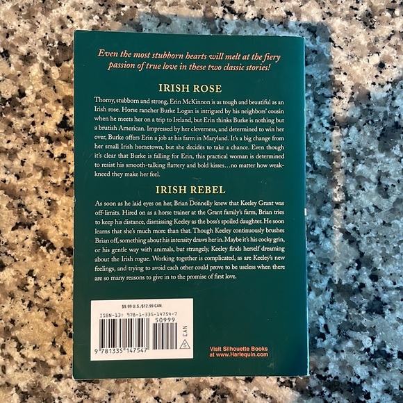 ☘️2/$15☘️Nora Roberts Novel - Picture 2 of 3